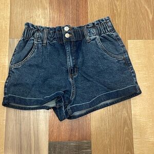 Mom shorts high rise